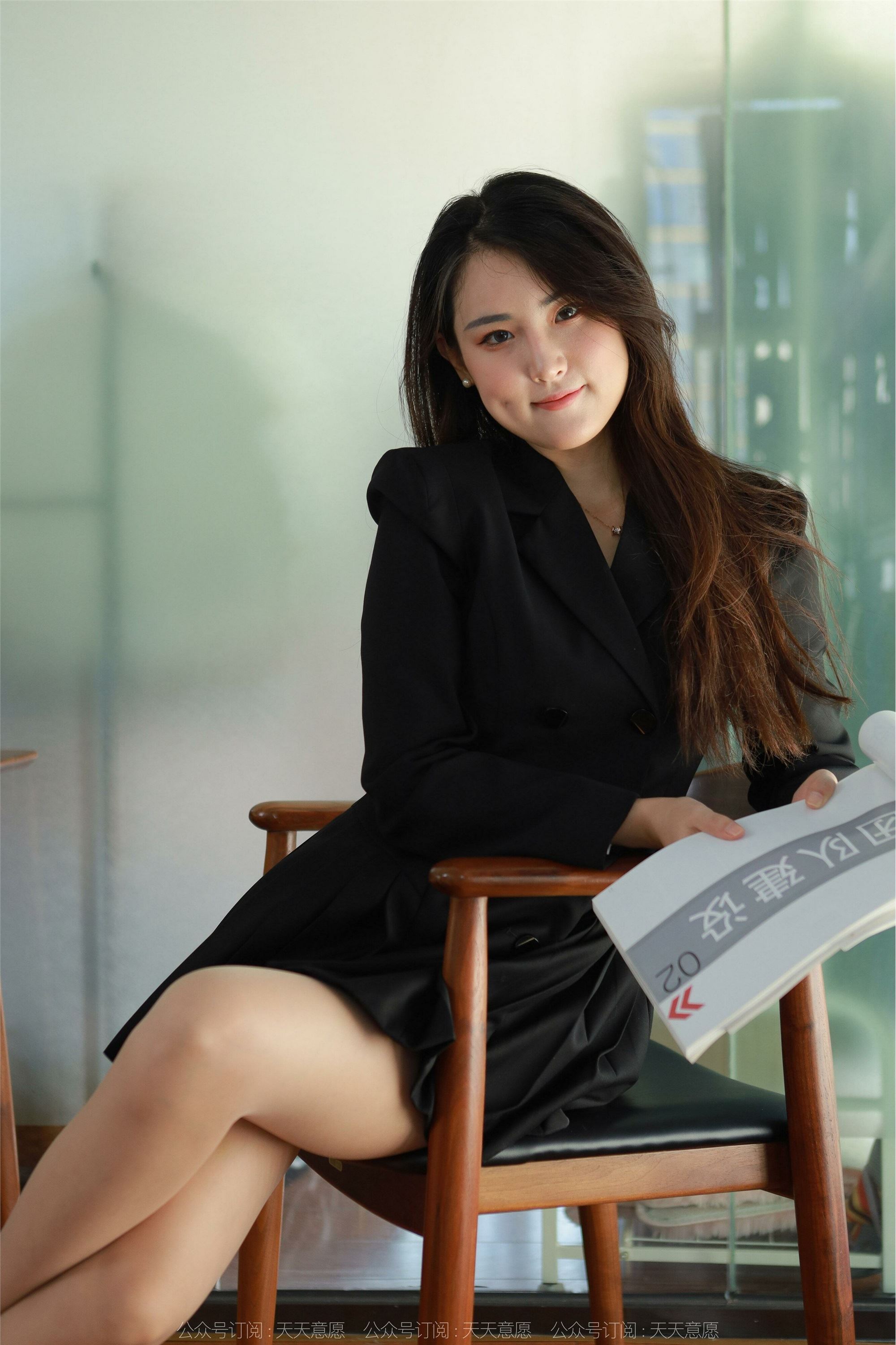 IESS异思趣向  2022.04.20 丝享家 1065：小宝《黑色百褶裙》